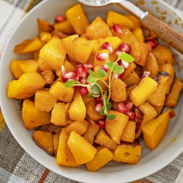 Bowl of cooked butternut squash.