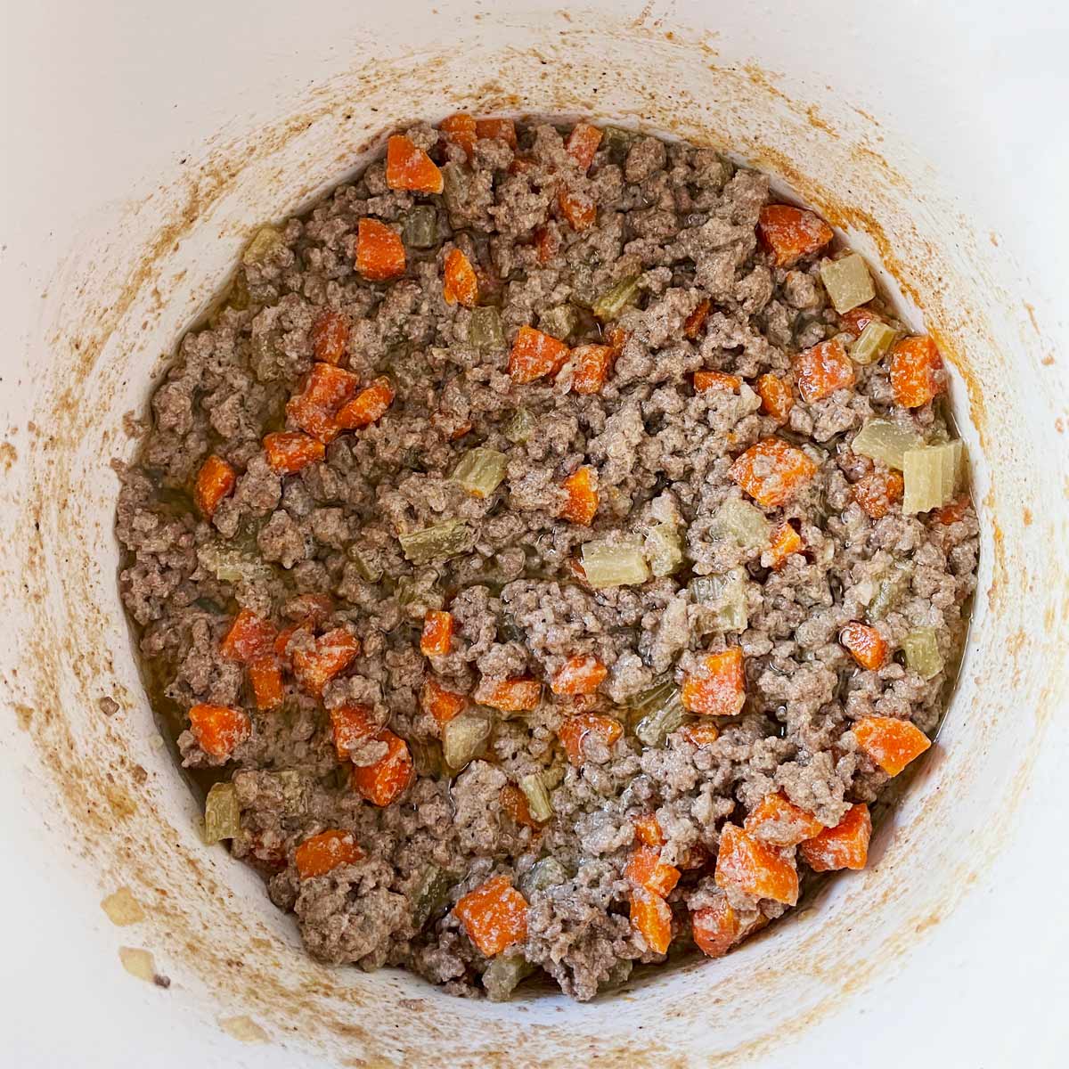 Image inside the pot with all the veggies cooked and all the liquid absorbed.