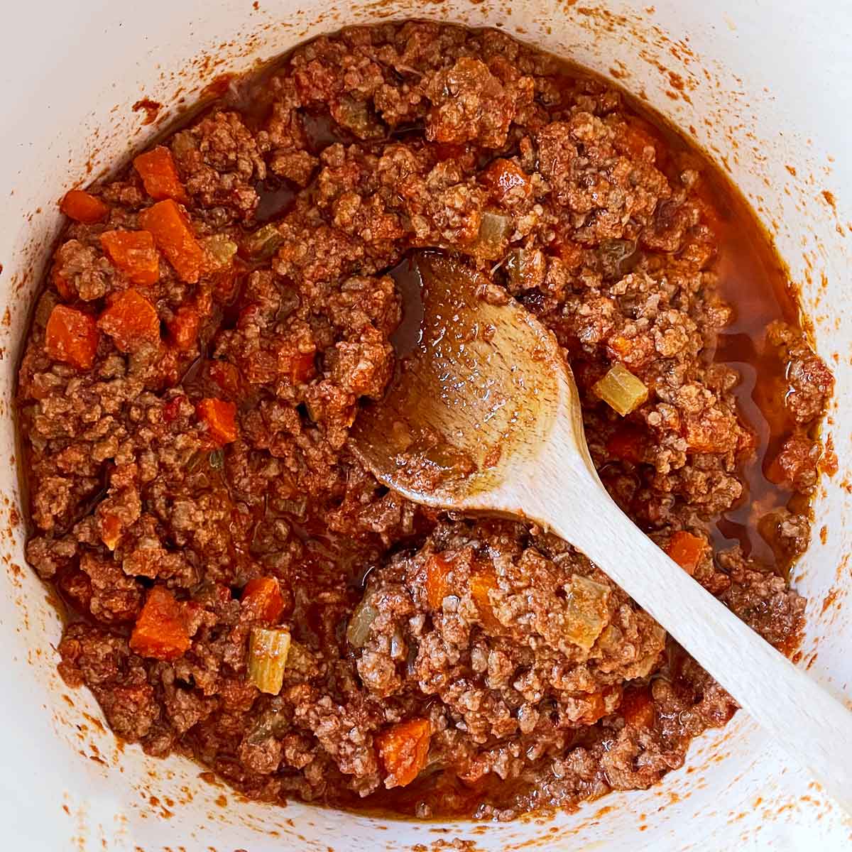 Image of the pot with just the meat and grease. Ready to eat.