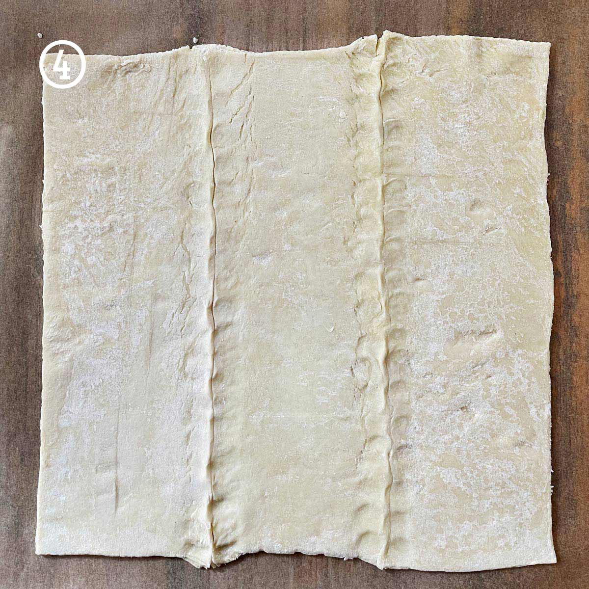 An easy apple pastry is prepared using puff pastry.