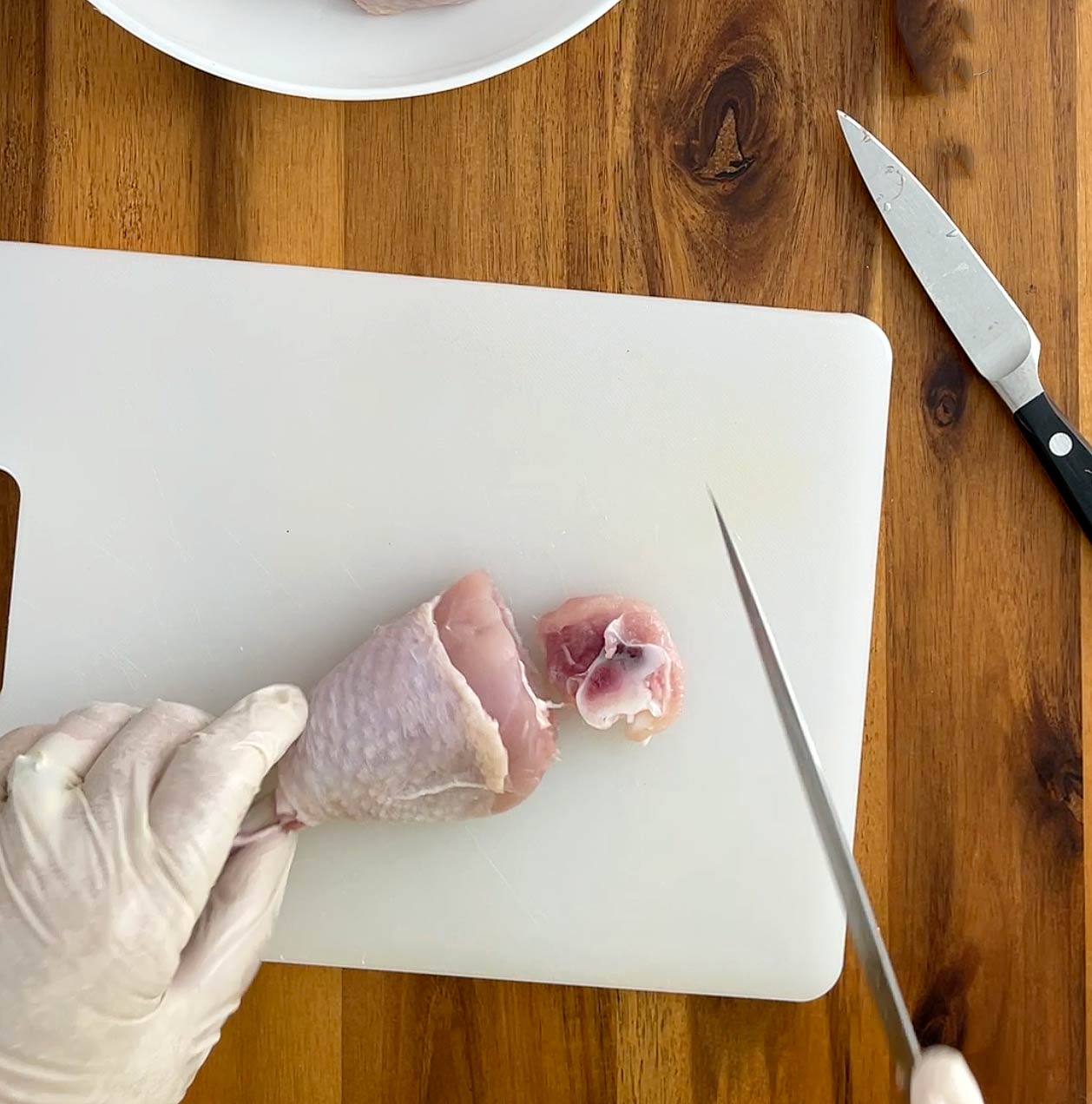 Image of thew removed bone and meat.